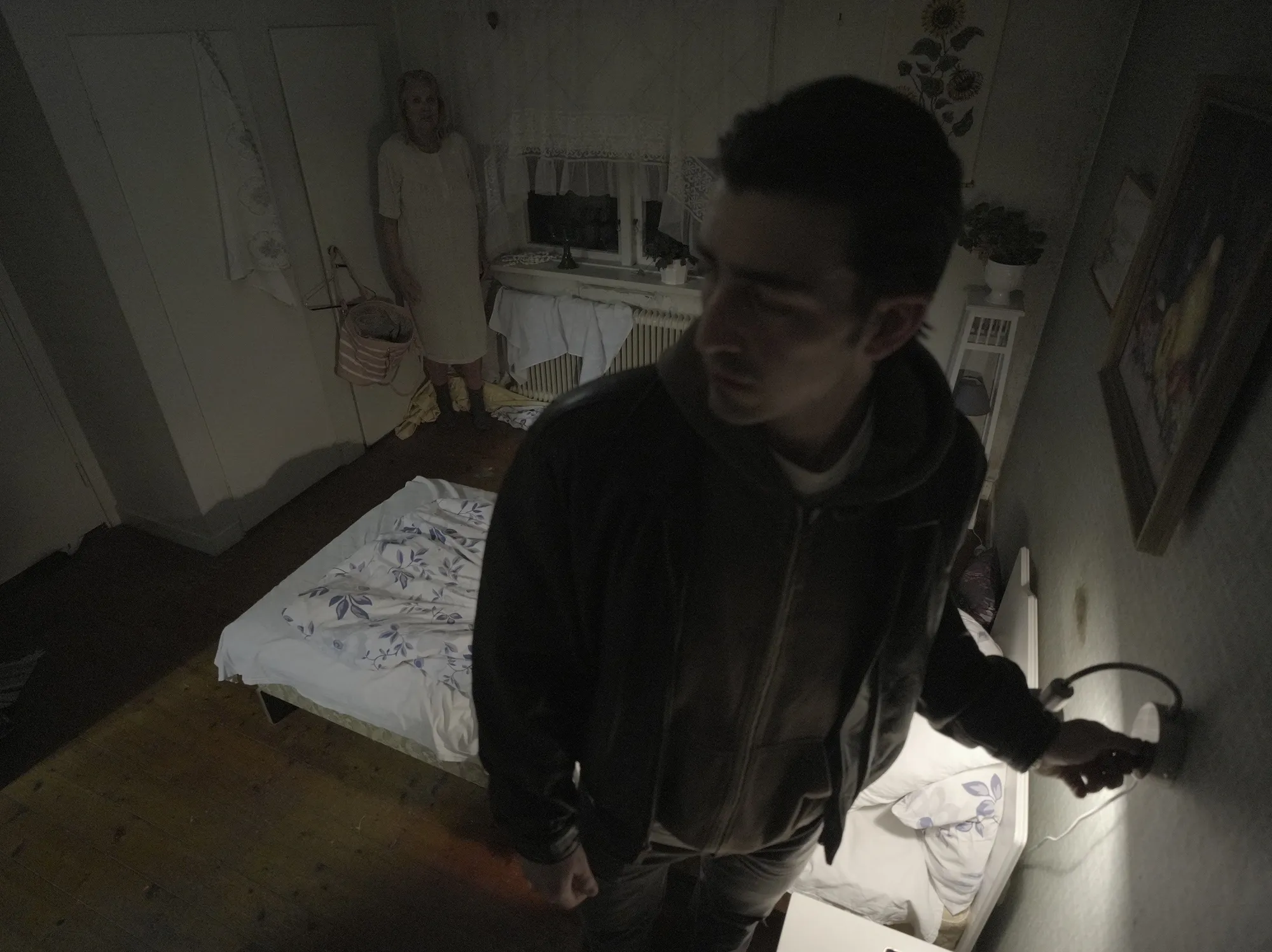 Hoivakoti - YKSITTÄISNÄYTÖS!