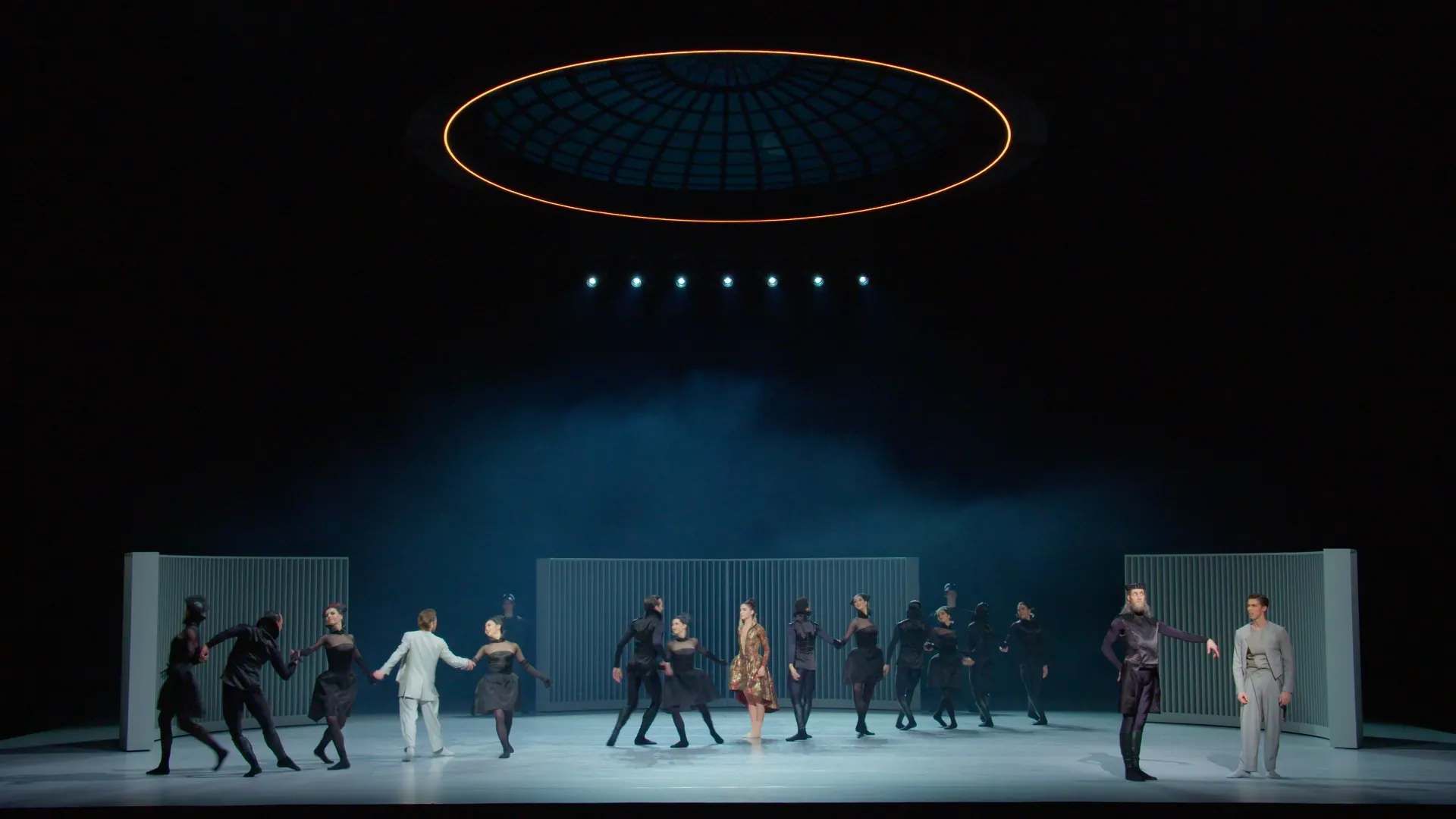 BALETTI: JOUTSENLAMPI (Semperoper ballet / Tshaikovski)