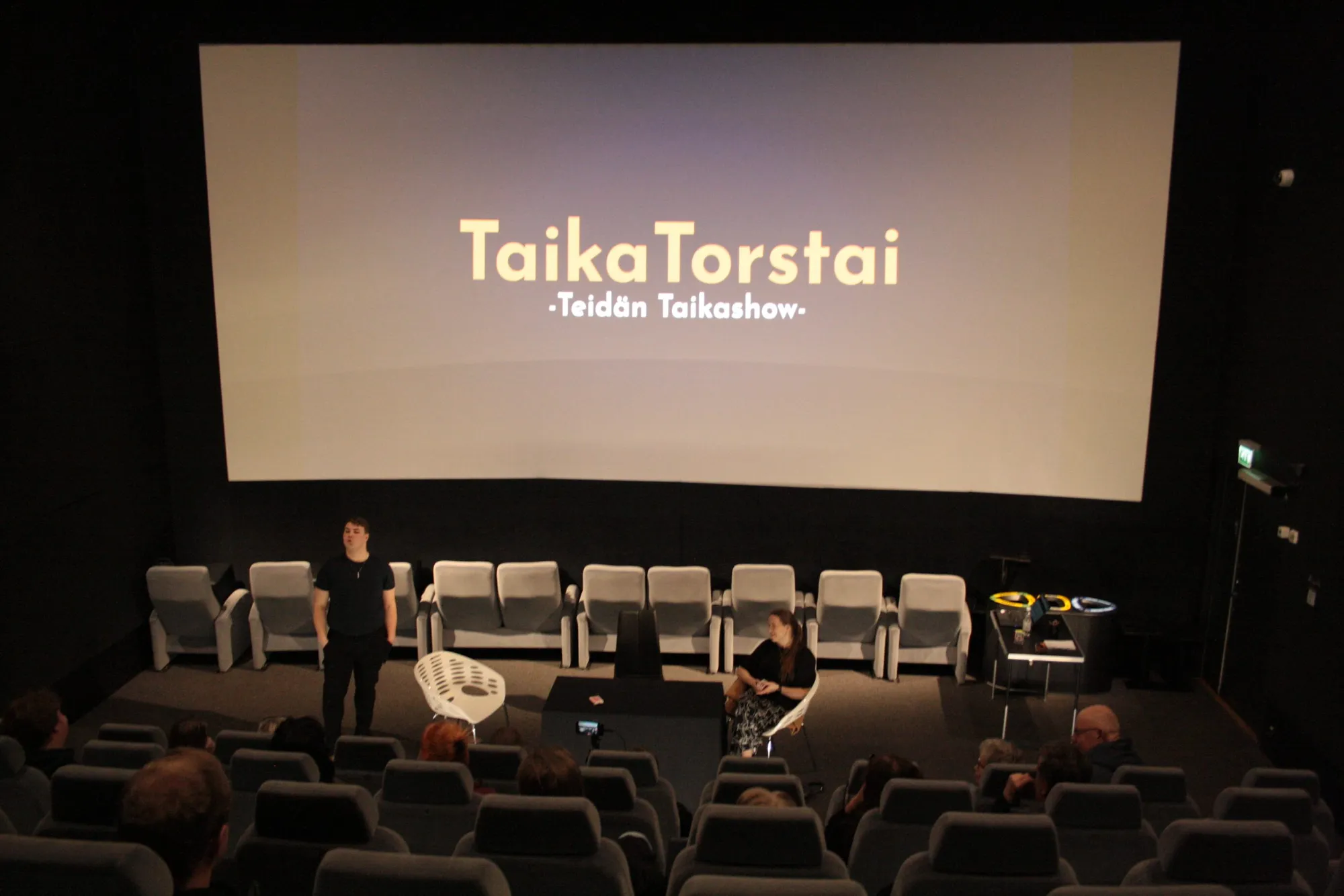 TaikaTorstai: Vaihtuva Taikashow – Taikuus Hukassa?